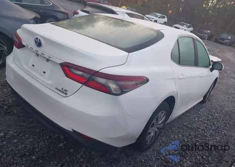 2023 Toyota Camry Le Hybrid z USA, uszkodzony, nr VIN 4T1C31AK7PU604220